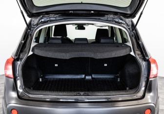 Подержанный автомобиль Nissan Qashqai 2009 года (17 фото)