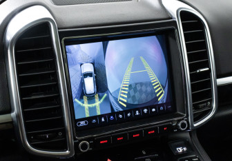 Подержанный автомобиль Porsche Cayenne 2013 года (20 фото)