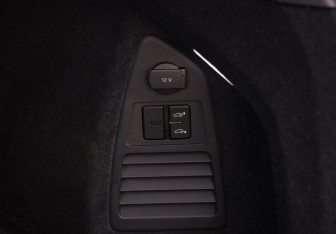 Подержанный автомобиль Volkswagen Touareg 2020 года (31 фото)