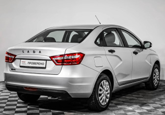 Подержанный автомобиль LADA (ВАЗ) Vesta Sedan 2018 года (5 фото)