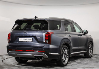 Подержанный автомобиль Hyundai Palisade 2023 года (5 фото)