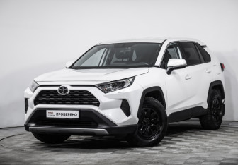 Подержанный автомобиль Toyota RAV4 2022 года (1 фото)