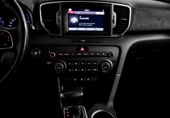 Подержанный автомобиль Kia Sportage 2017 года (18 фото)