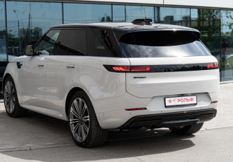 Новый Land Rover Range Rover Sport 2026 (4 фото)