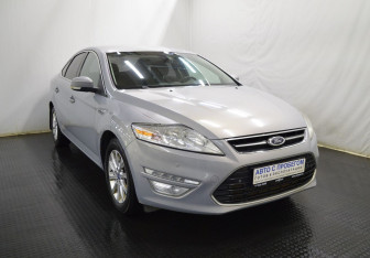 Подержанный автомобиль Ford Mondeo Sedan 2012 года (3 фото)