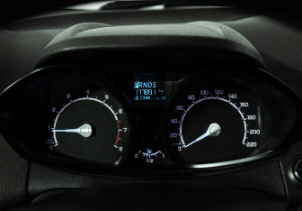 Подержанный автомобиль Ford EcoSport 2014 года (12 фото)