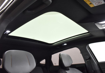 Подержанный автомобиль Changan UNI-V 2023 года (14 фото)