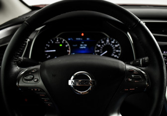 Подержанный автомобиль Nissan Murano Suv 2020 года (16 фото)