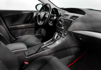 Подержанный автомобиль Mazda 3 Sedan 2011 года (13 фото)