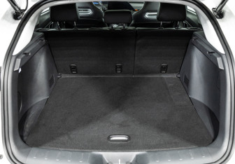 Подержанный автомобиль Changan UNI-K 2022 года (22 фото)