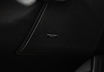 Подержанный автомобиль Land Rover Range Rover Sport 2012 года (27 фото)