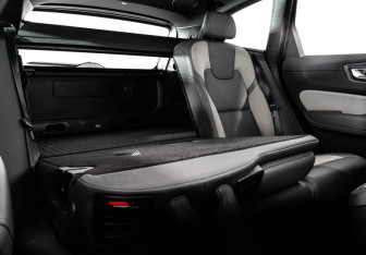 Подержанный автомобиль Volvo XC60 2021 года (28 фото)