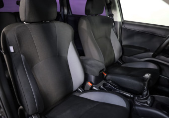 Подержанный автомобиль Mitsubishi Outlander 2011 года (17 фото)