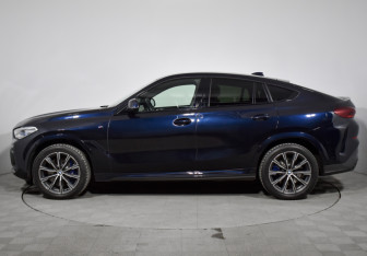 Подержанный автомобиль BMW X6 2019 года (8 фото)