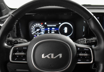 Подержанный автомобиль Kia Sorento 2023 года (21 фото)