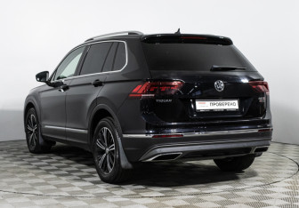 Подержанный автомобиль Volkswagen Tiguan 2017 года (7 фото)
