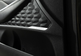 Подержанный автомобиль Hyundai Santa Fe 2019 года (23 фото)