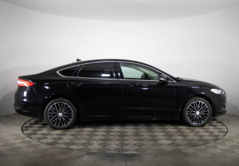 Подержанный автомобиль Ford Mondeo Sedan 2019 года (4 фото)