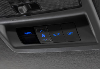Подержанный автомобиль Toyota Fortuner 2017 года (25 фото)