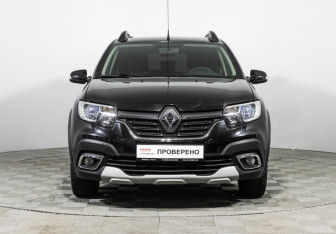 Подержанный автомобиль Renault Sandero 2020 года (2 фото)