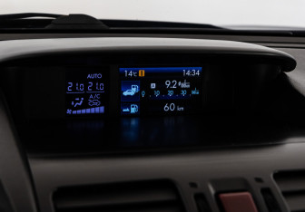 Подержанный автомобиль Subaru Forester Suv 2013 года (16 фото)