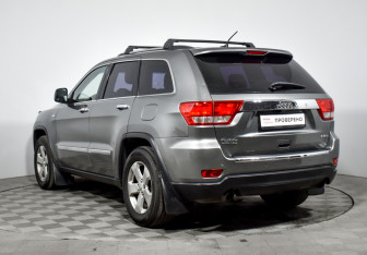 Подержанный автомобиль Jeep Grand Cherokee 2012 года (7 фото)