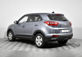 Подержанный автомобиль Hyundai Creta 2019 года (7 фото)