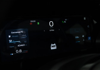 Подержанный автомобиль Geely Monjaro 2023 года (12 фото)