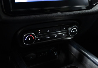 Подержанный автомобиль Chery Tiggo 4 2021 года (16 фото)