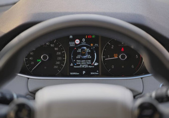 Подержанный автомобиль Land Rover Range Rover Evoque 2019 года (21 фото)