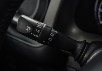 Подержанный автомобиль Toyota RAV4 2016 года (19 фото)