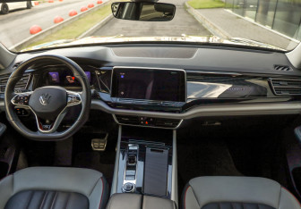 Подержанный автомобиль Volkswagen Teramont 2022 года (11 фото)