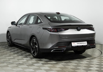 Подержанный автомобиль Changan Lamore 2023 года (7 фото)
