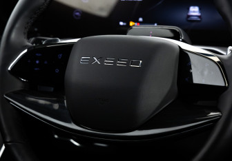 Подержанный автомобиль Exeed RX 2024 года (12 фото)