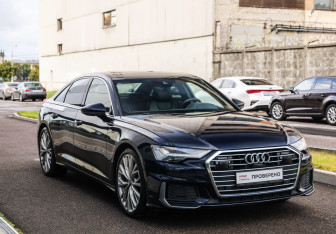 Подержанный автомобиль Audi A6 Sedan 2020 года (5 фото)