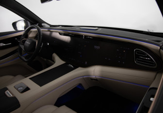 Подержанный автомобиль Exeed VX 2024 года (12 фото)