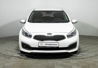 Подержанный автомобиль Kia Ceed Hatchback 2017 года (2 фото)