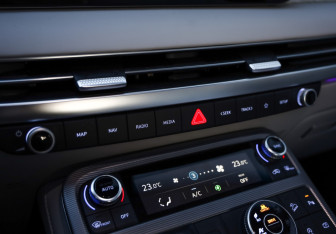 Подержанный автомобиль Hyundai Palisade 2023 года (18 фото)