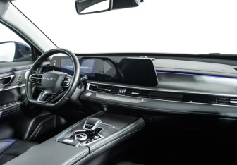 Подержанный автомобиль Chery Tiggo 8 Pro Max 2023 года (9 фото)