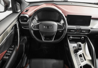 Подержанный автомобиль Geely Coolray 2020 года (11 фото)