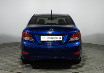 Подержанный автомобиль Hyundai Solaris Sedan 2013 года (6 фото)