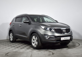Подержанный автомобиль Kia Sportage 2012 года (3 фото)