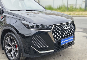 Подержанный автомобиль Chery Tiggo 7 Pro Max 2025 года (7 фото)