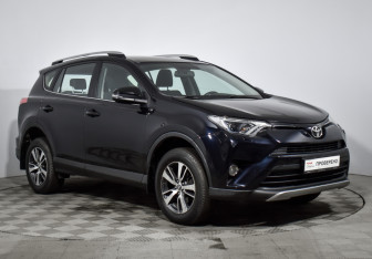 Подержанный автомобиль Toyota RAV4 2017 года (3 фото)