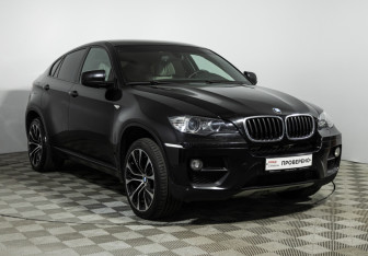 Подержанный автомобиль BMW X6 2013 года (3 фото)