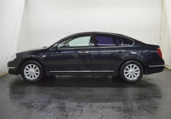 Подержанный автомобиль Nissan Teana 2007 года (8 фото)