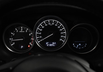 Подержанный автомобиль Mazda 6 Sedan 2015 года (20 фото)