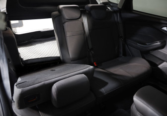 Подержанный автомобиль Ford Focus Hatchback 2013 года (23 фото)