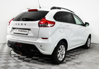 Подержанный автомобиль LADA (ВАЗ) XRAY 2018 года (4 фото)