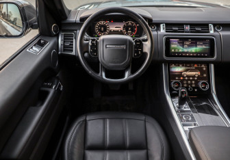 Подержанный автомобиль Land Rover Range Rover Sport 2020 года (12 фото)